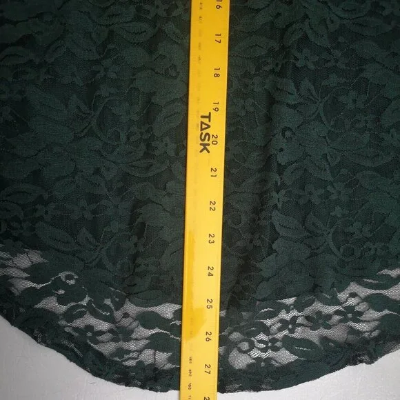 Suzy Shier Ladies Size XS Dark Green Long Sleeves Fitted at Waist Lace Blouse - Picture 10 of 10